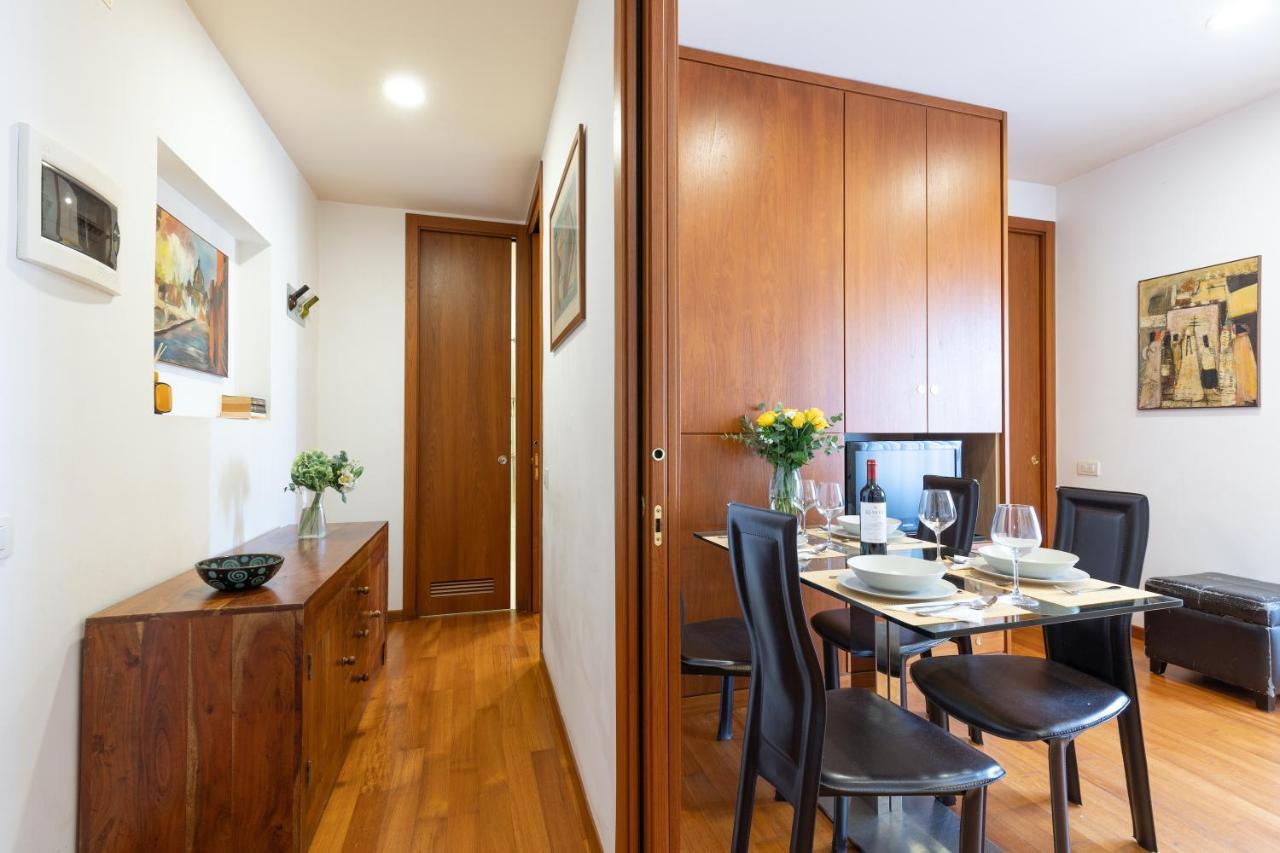 Rome As You Feel - Cozy Apartments In San Giovanni Екстериор снимка