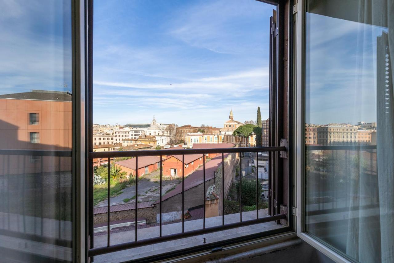 Rome As You Feel - Cozy Apartments In San Giovanni Екстериор снимка