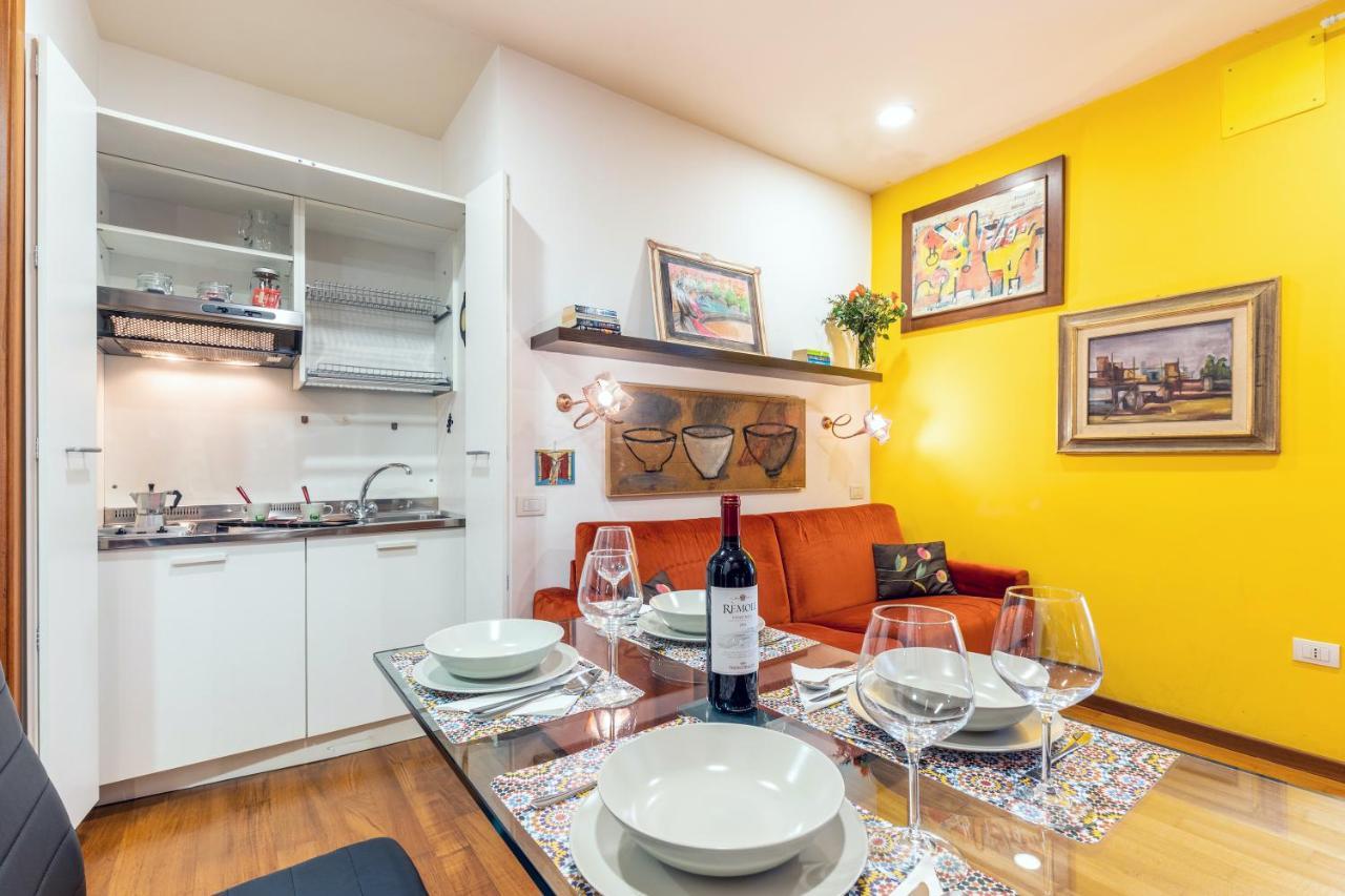 Rome As You Feel - Cozy Apartments In San Giovanni Екстериор снимка