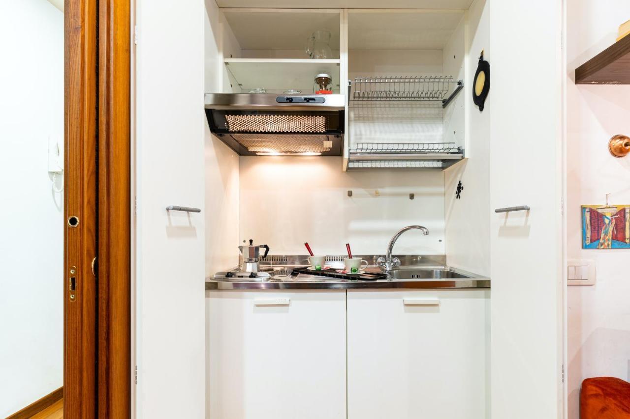 Rome As You Feel - Cozy Apartments In San Giovanni Екстериор снимка