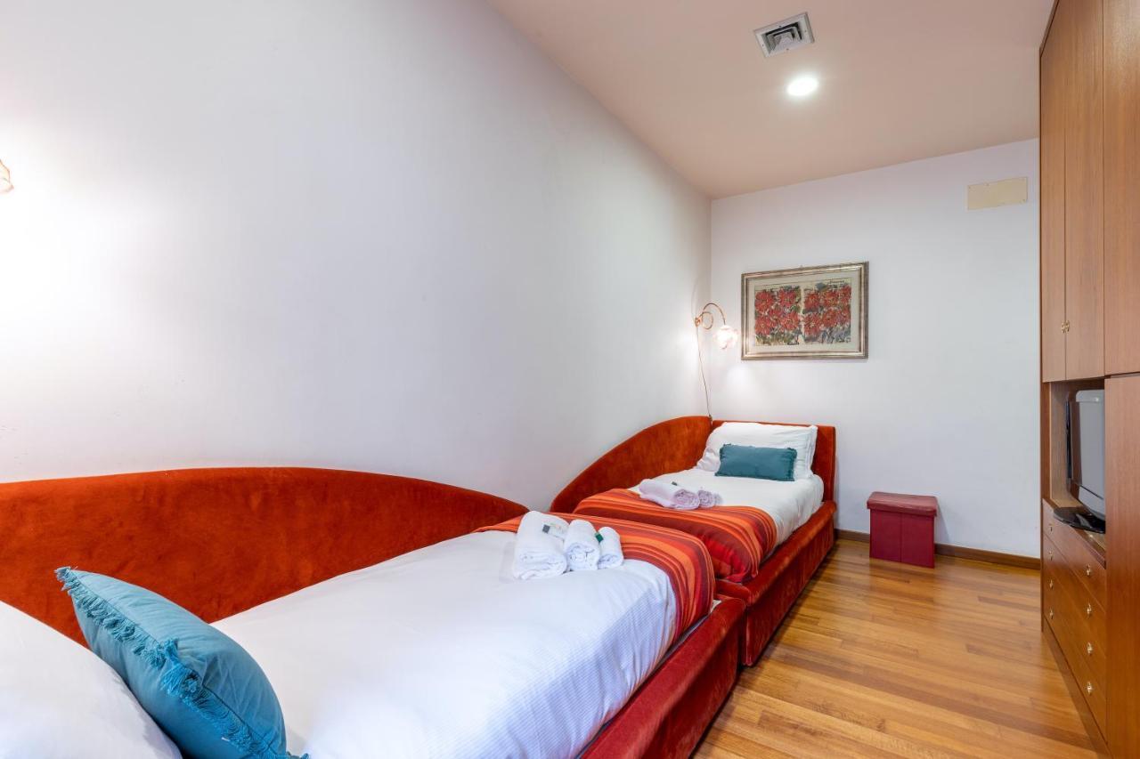Rome As You Feel - Cozy Apartments In San Giovanni Екстериор снимка